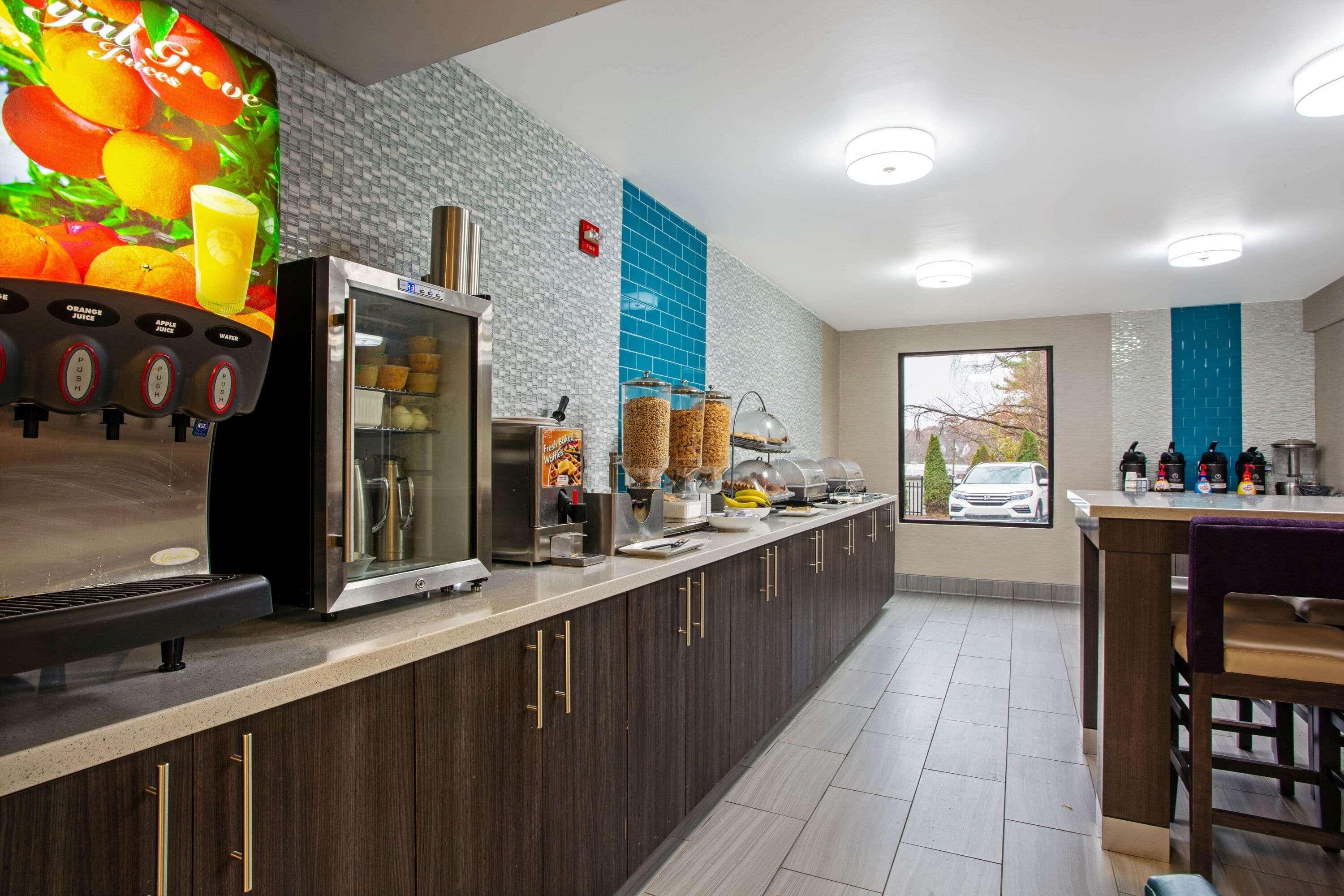 La Quinta Inn By Wyndham Radford Dış mekan fotoğraf