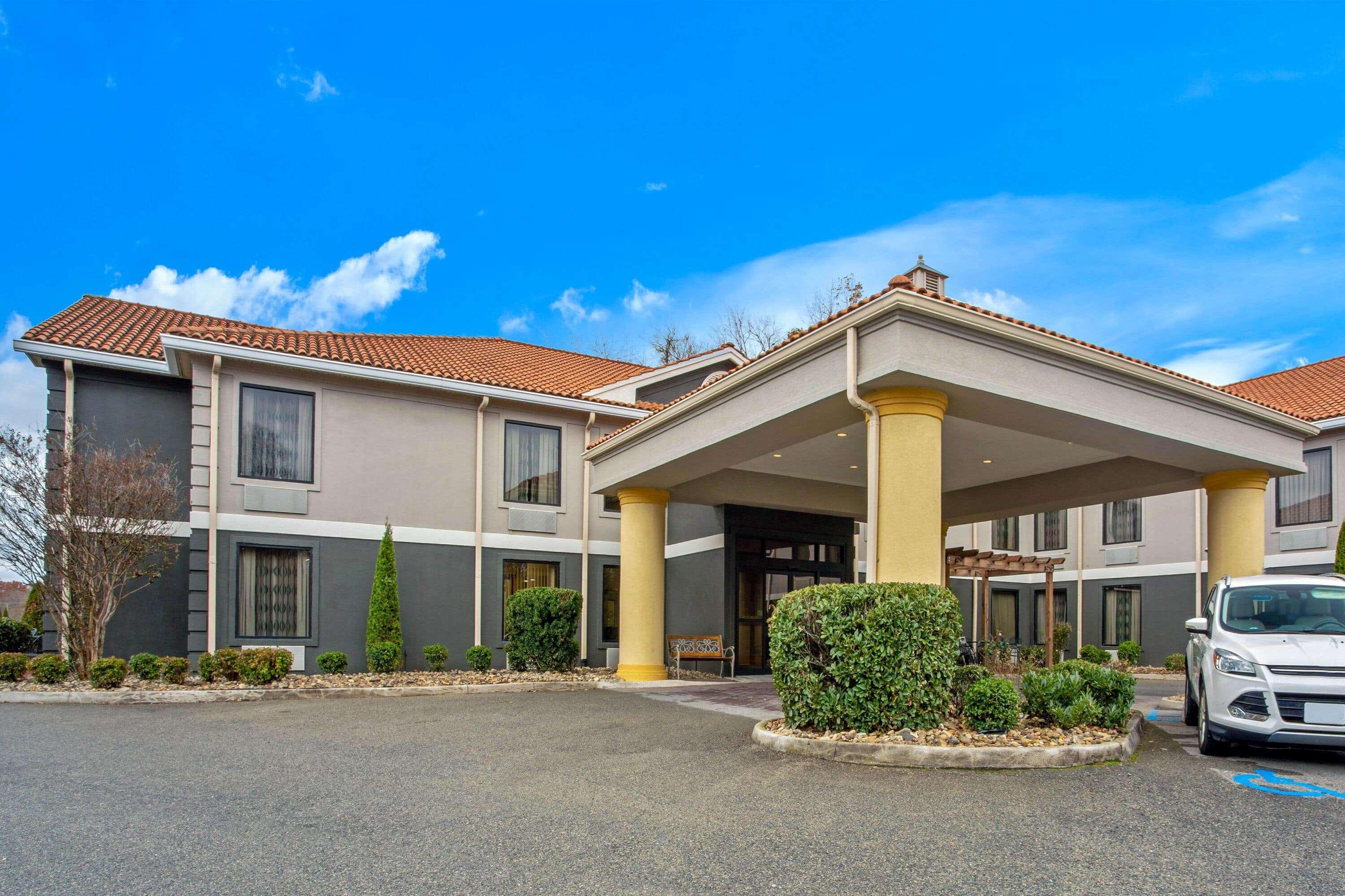 La Quinta Inn By Wyndham Radford Dış mekan fotoğraf
