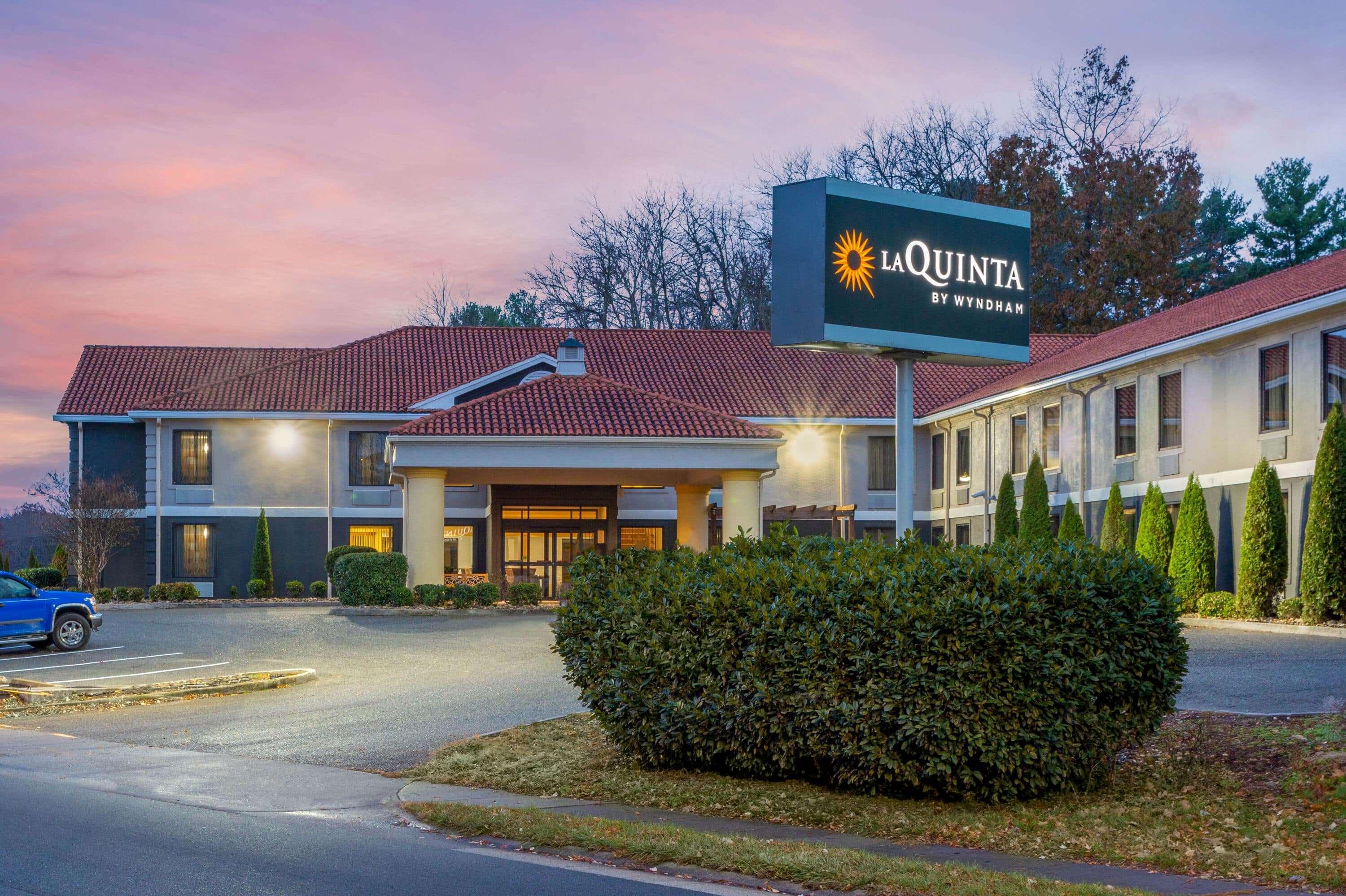 La Quinta Inn By Wyndham Radford Dış mekan fotoğraf