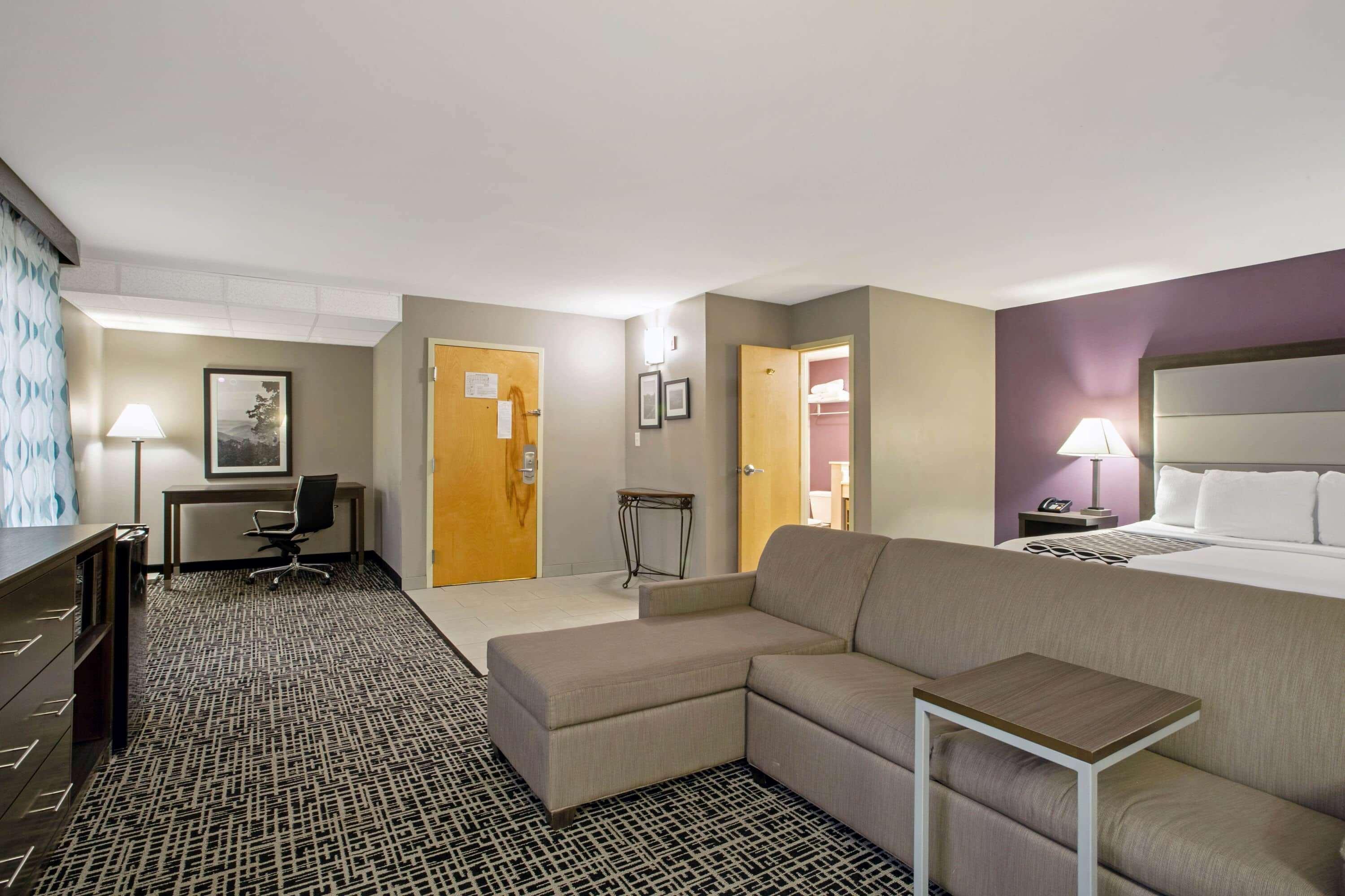 La Quinta Inn By Wyndham Radford Dış mekan fotoğraf